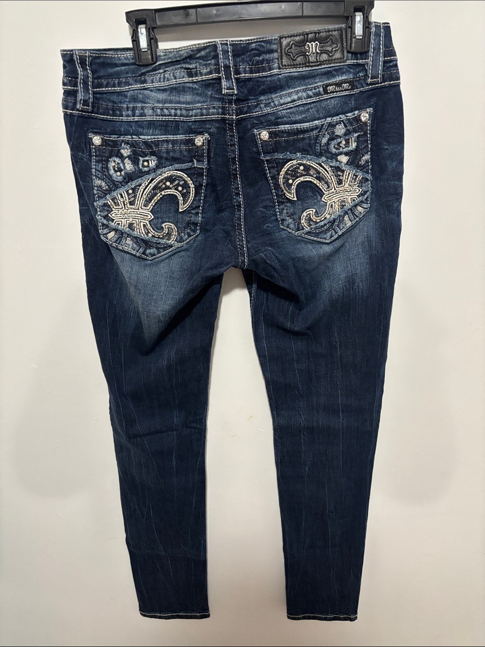 Miss Me Signature Skinny Jeans | Size 30 | Style JE781052R | Embellished